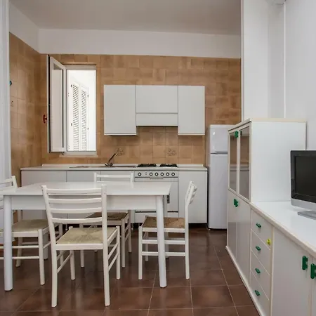 Caccia * Borgo (Apulia)